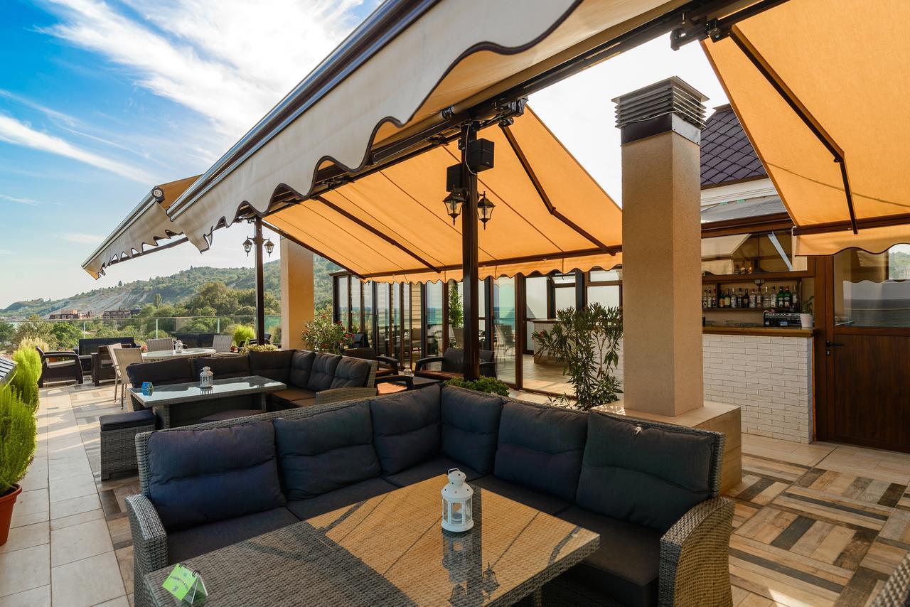 Sunny Castle Hotel